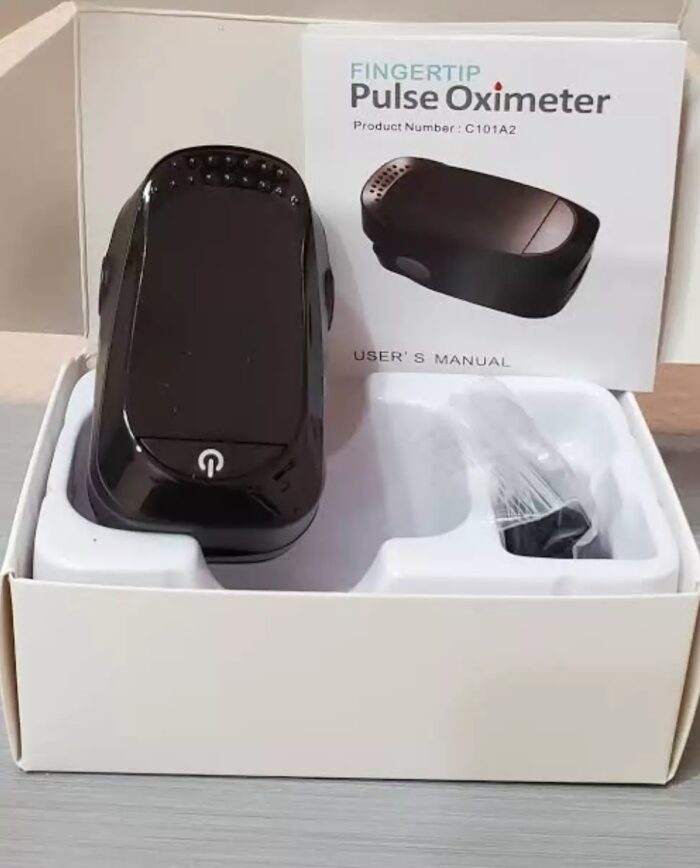 3M Pulse Oximeter for doctors, medical students, and house officers in Pakistan